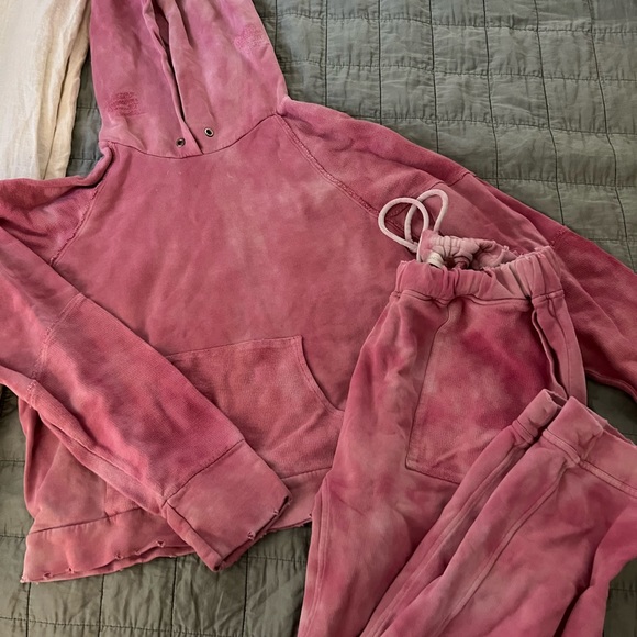 Loveshackfancy sweat suit set - Picture 1 of 3